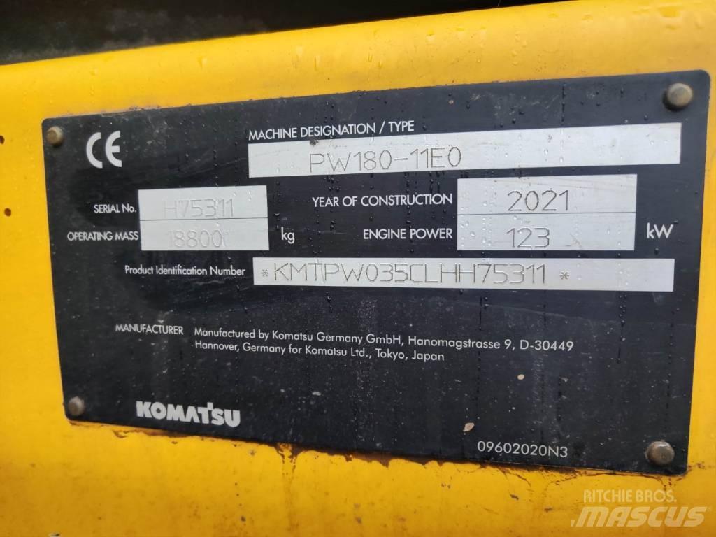 Komatsu PW180-11 Lastik tekerli ekskavatörler