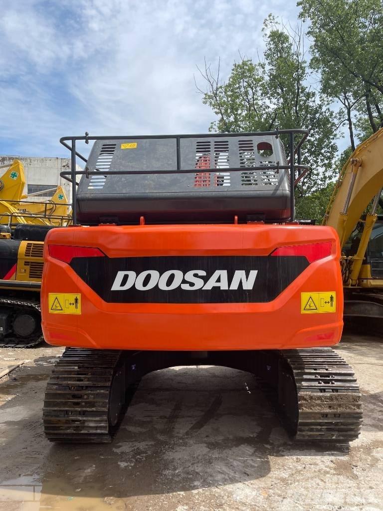 Doosan DX 225 Midi ekskavatörler 7 - 12 t