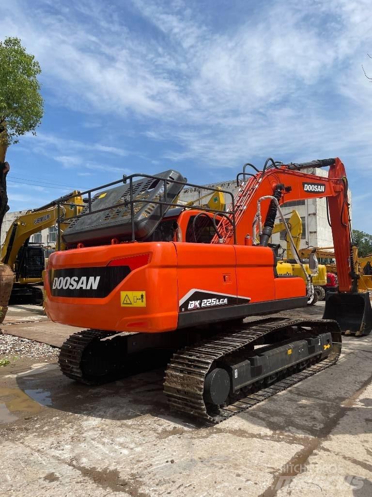 Doosan DX 225 Midi ekskavatörler 7 - 12 t