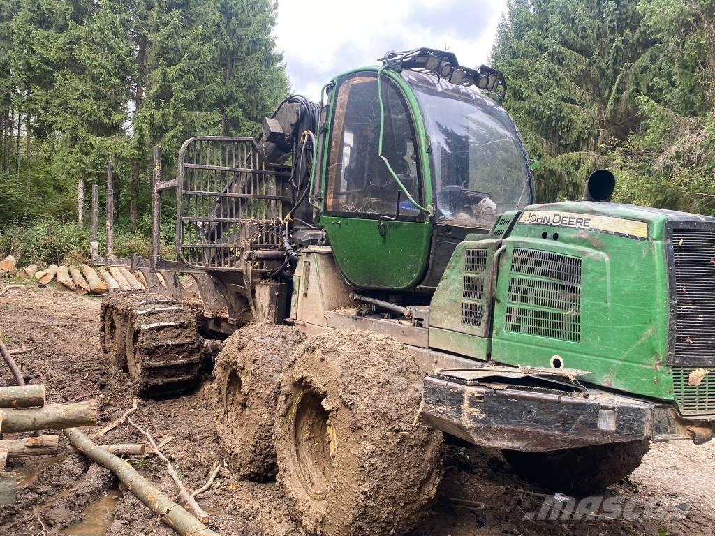 John Deere 1110 E Tomruk yükleyici traktörler