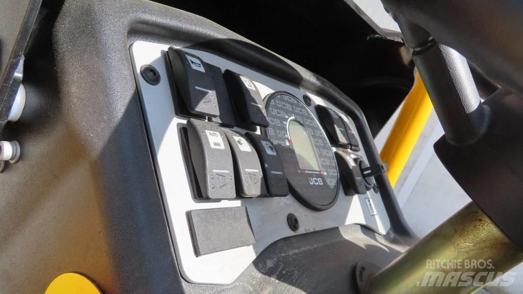 JCB CT 260-120 Çift tamburlu silindirler