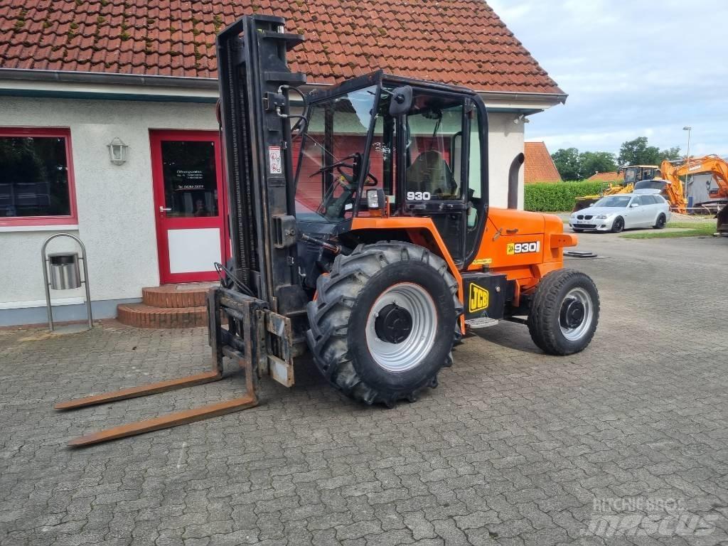 JCB 930-4 Arazi tipi forklift