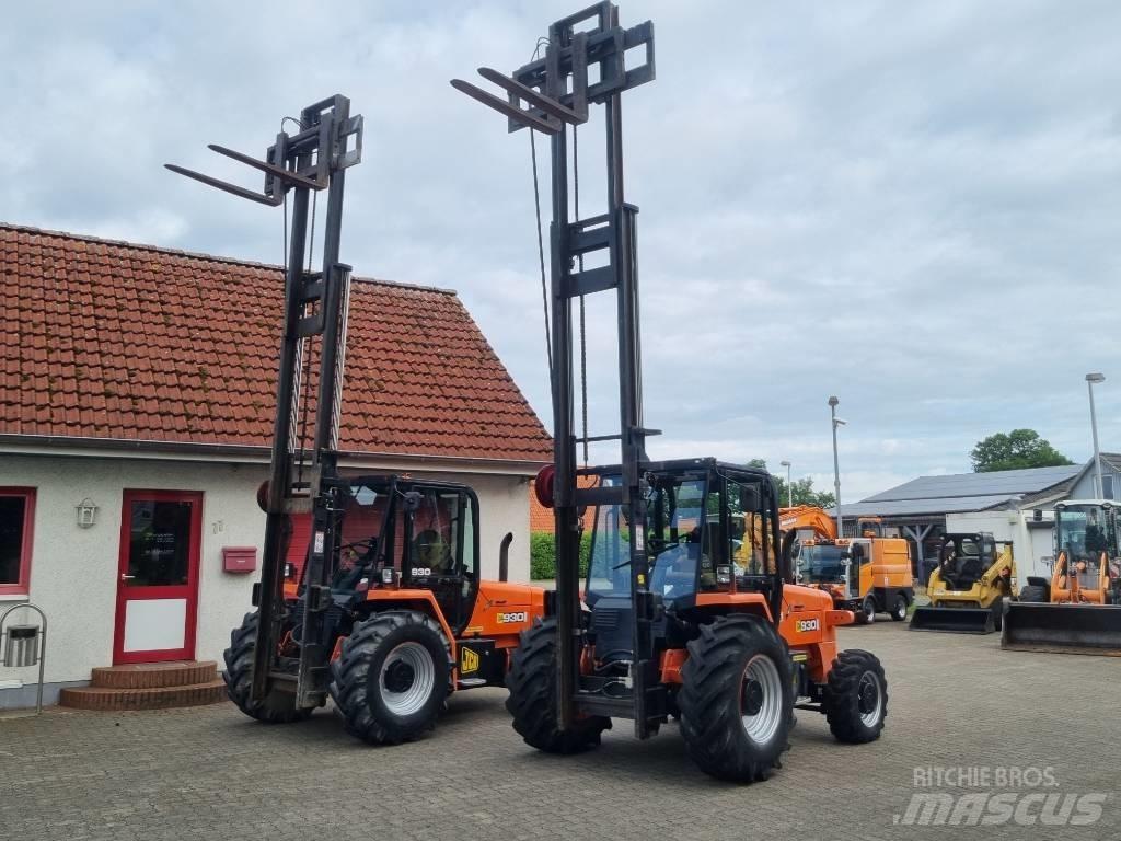 JCB 930-4 Arazi tipi forklift