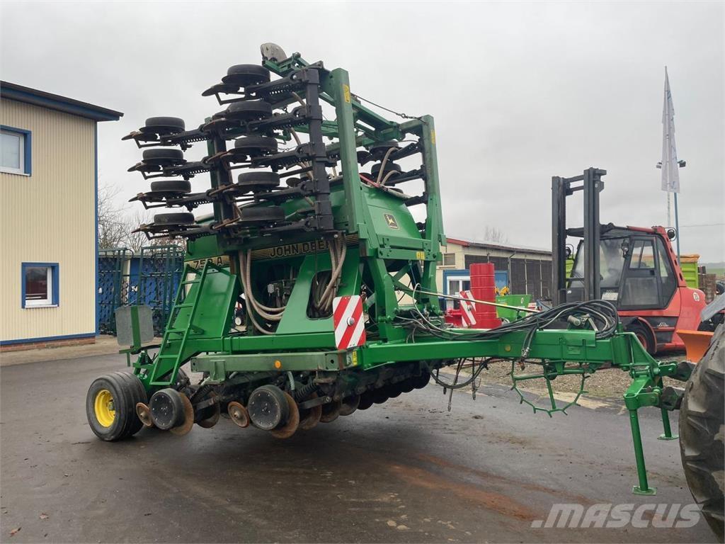 John Deere 750A 6m Hassas ekim makinalari