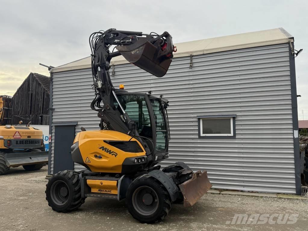 Mecalac 7 MWR Lastik tekerli ekskavatörler