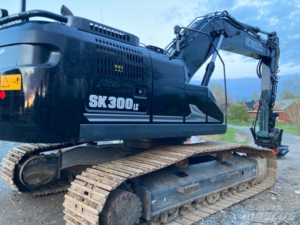 Kobelco SK 300 LC Paletli ekskavatörler