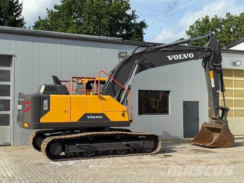 Volvo EC 220 EL Paletli ekskavatörler