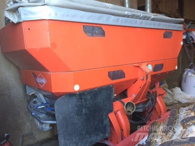 Kuhn Axis 30.1D Mineral gübre dagiticilar