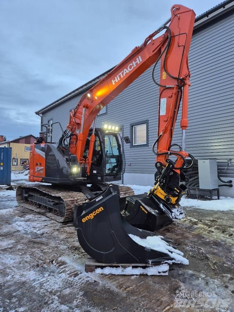 Hitachi ZX 135 US-7 Paletli ekskavatörler