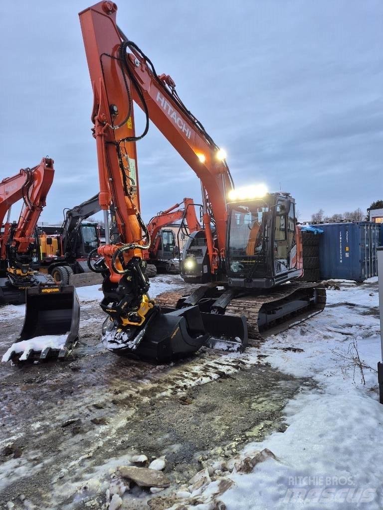 Hitachi ZX 135 US-7 Paletli ekskavatörler