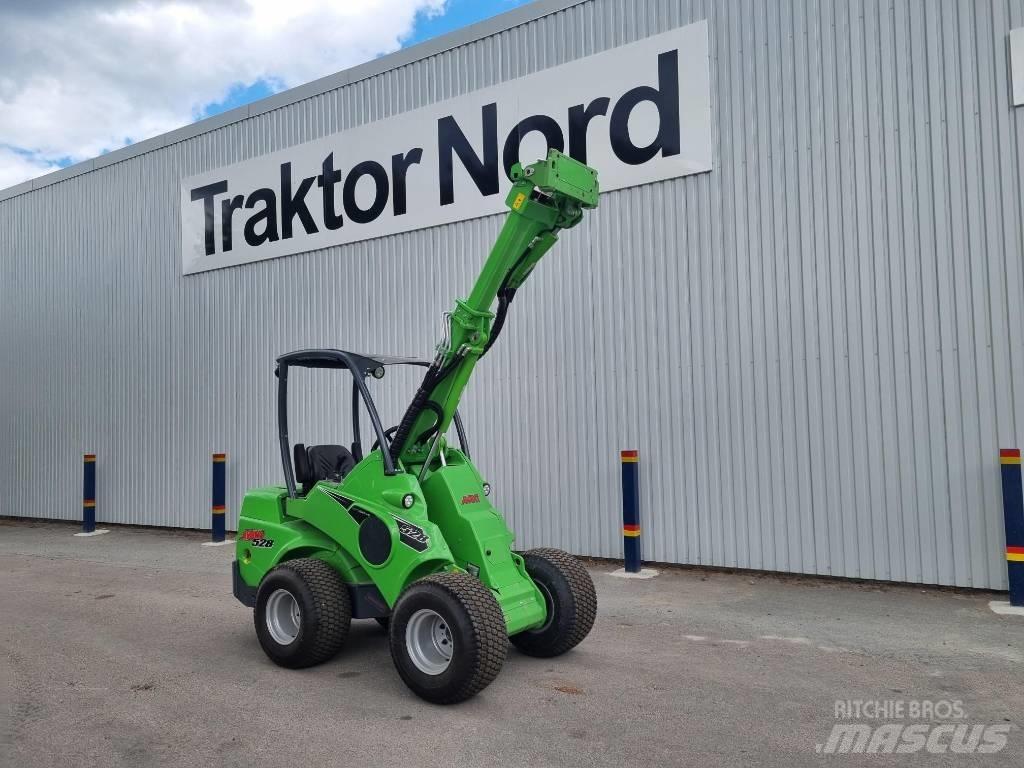 Avant 528 Skid steer loderler