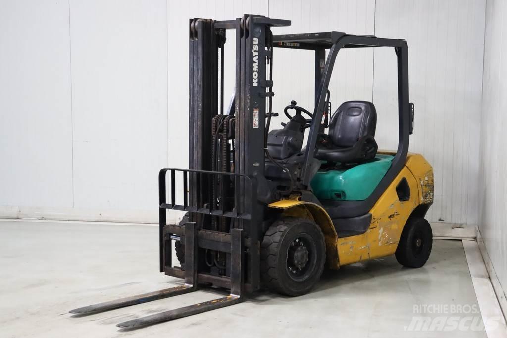 Komatsu FD25T-16 Dizel forkliftler