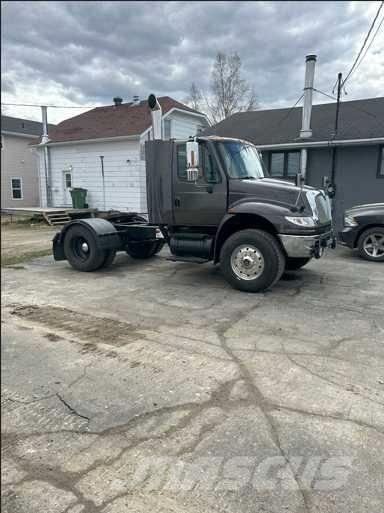 International 4400 Çekiciler