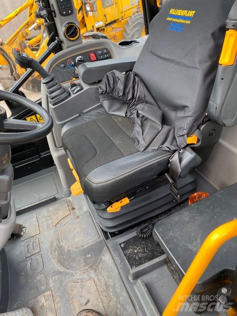 JCB TM 320 S Tarimsal teleskopik yükleyiciler