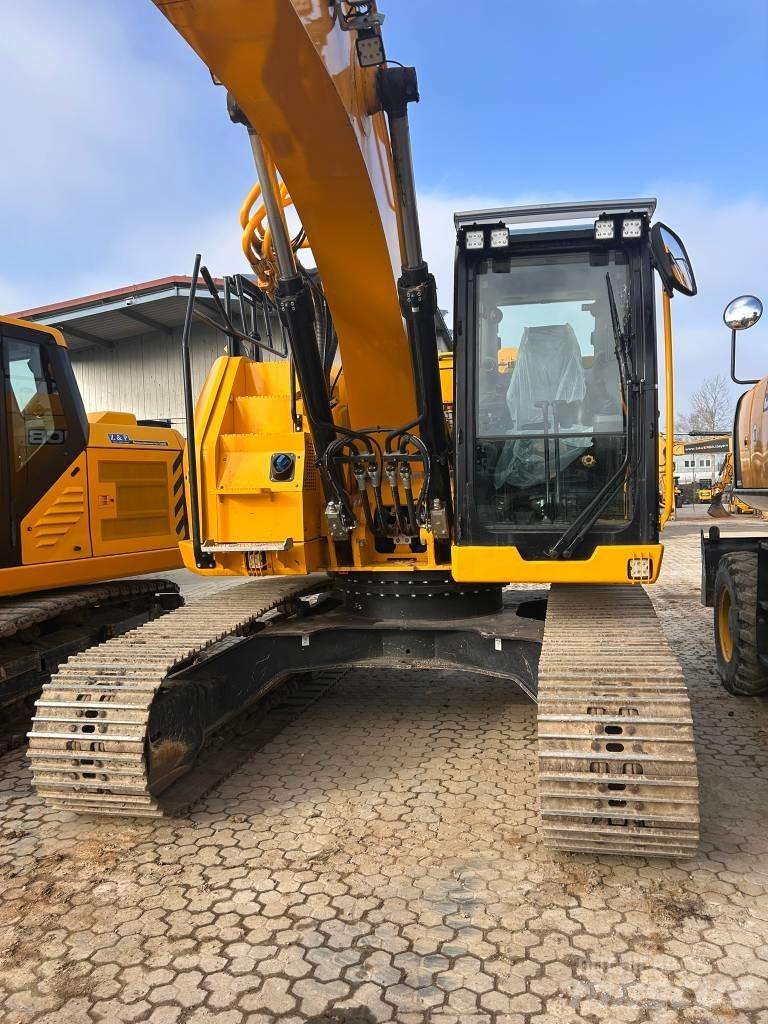JCB 245 XR Paletli ekskavatörler