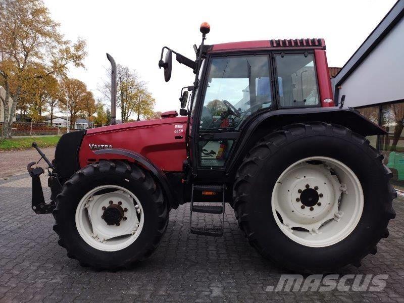 Valtra 6850 Traktörler