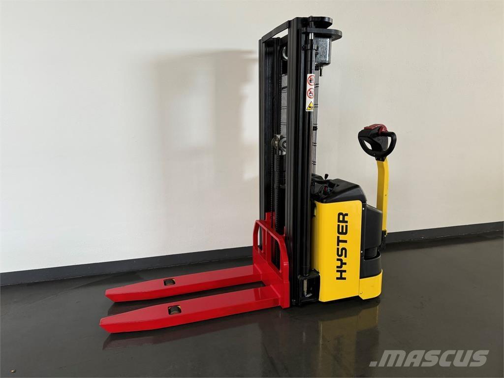 Hyster S1.2 Akülü depo ekipmanları