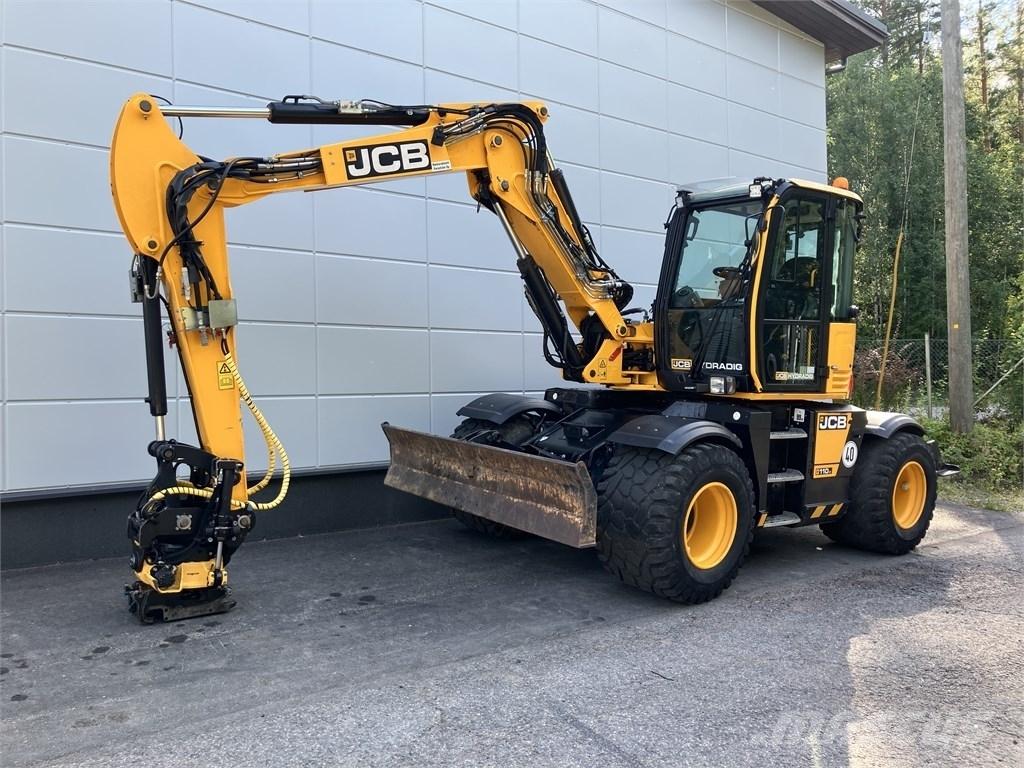 JCB 110 Hydradig Lastik tekerli ekskavatörler