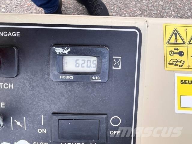 Grasshopper 124V/48R Sıfır dönüşlü çim biçme makineleri