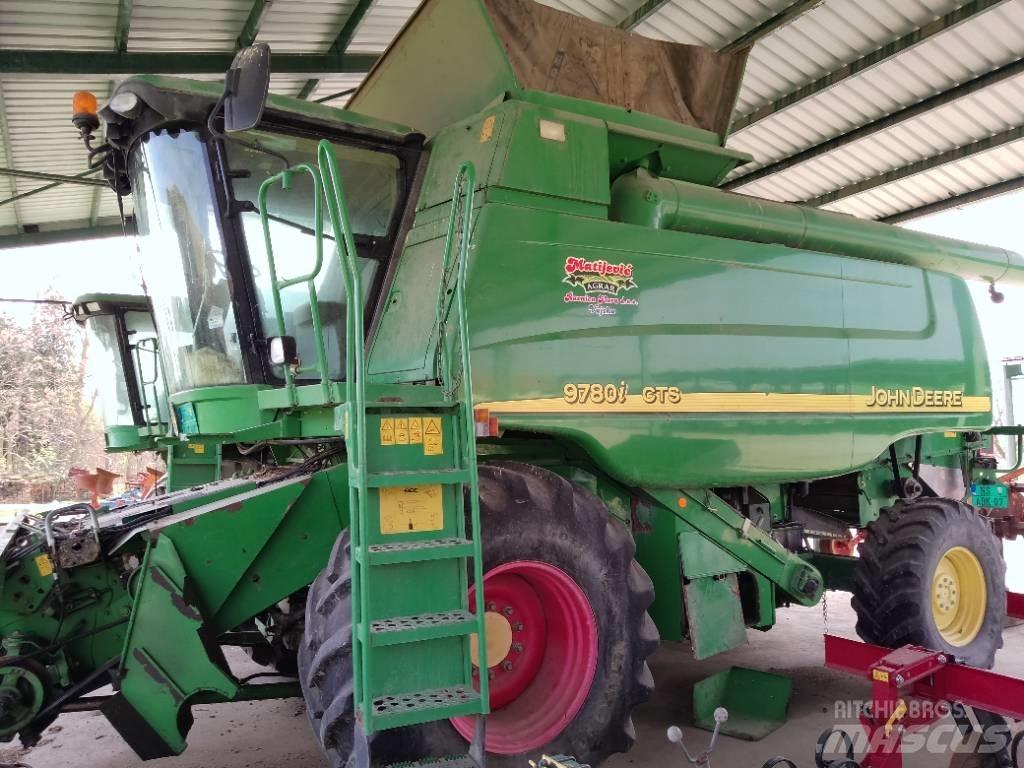 John Deere 9780 CTS Biçerdöverler