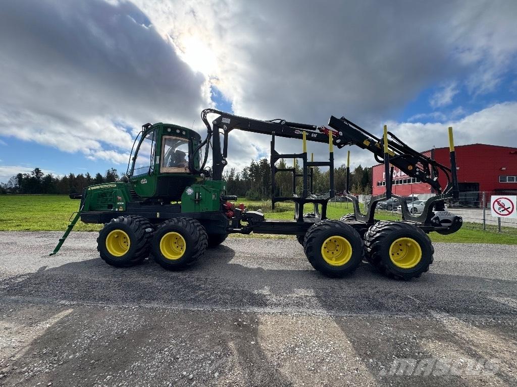 John Deere 810 E Tomruk yükleyici traktörler