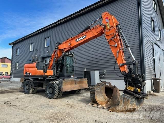 Doosan DX 170 W Lastik tekerli ekskavatörler