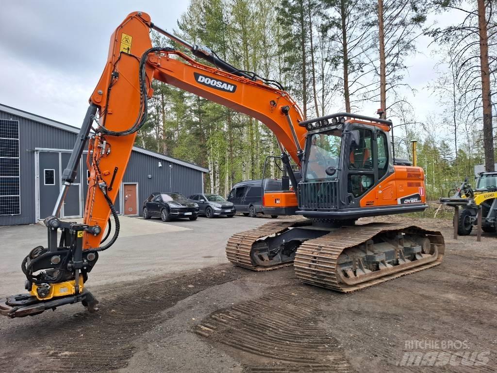 Doosan DX160LC-5 Paletli ekskavatörler