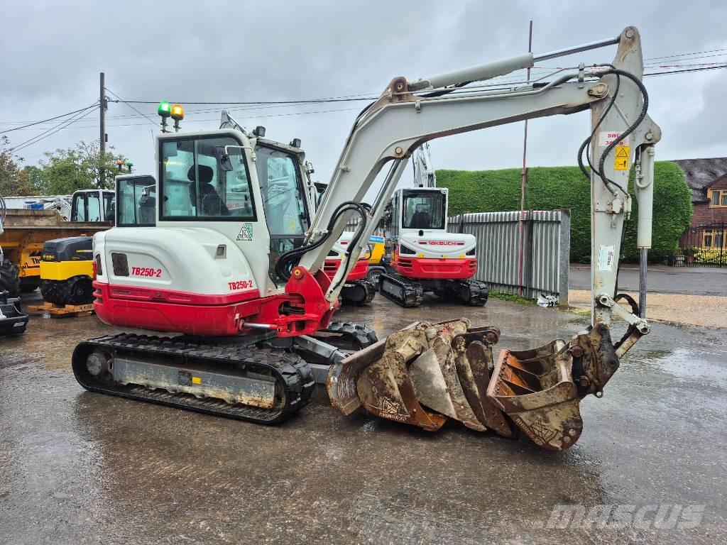 Takeuchi TB 250 Mini ekskavatörler, 7 tona dek