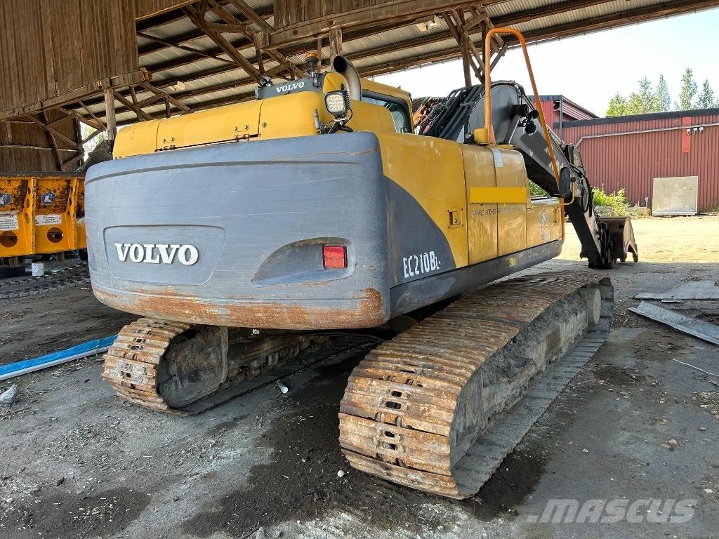 Volvo EC 210 B LC Paletli ekskavatörler