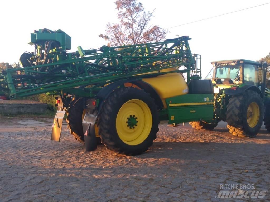 John Deere R944i Çekilir pülverizatörler