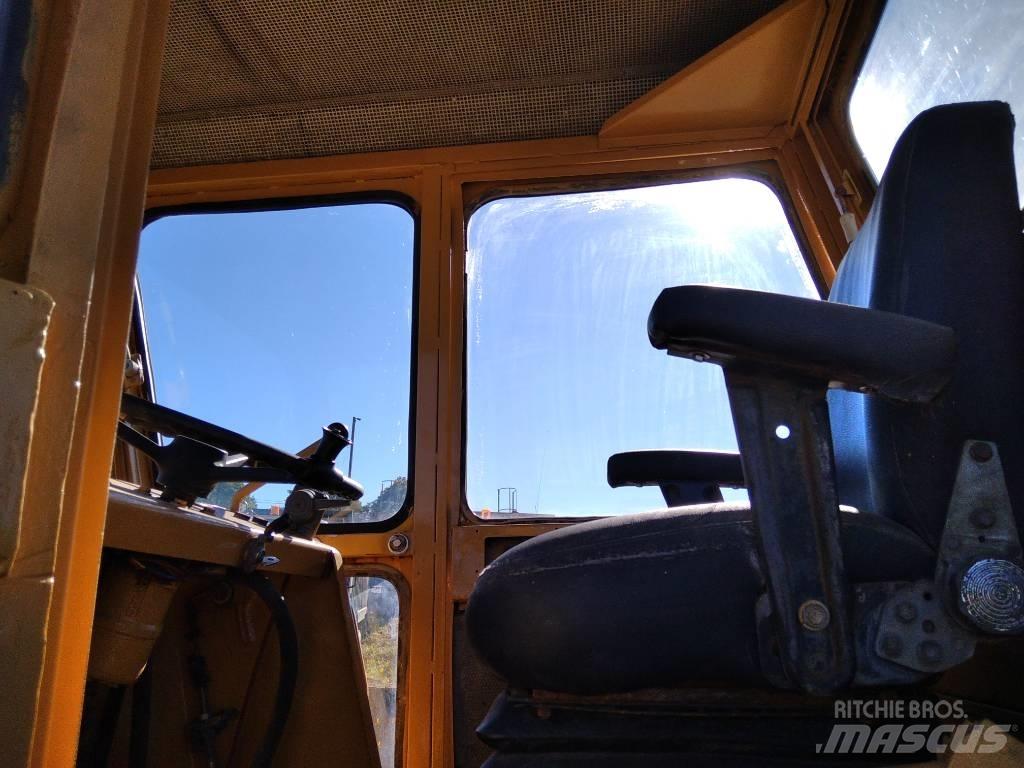 Bomag BW 212 Tek tamburlu silindirler