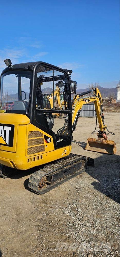 CAT 302.2 D Mini ekskavatörler, 7 tona dek