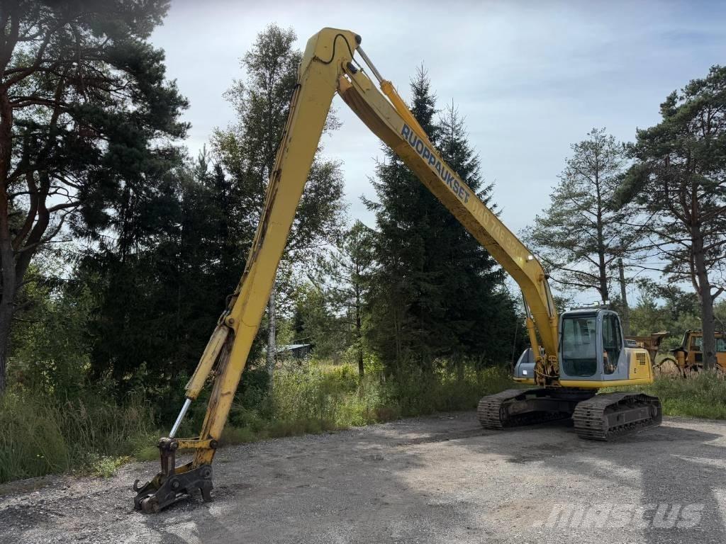 New Holland E 215 Uzun bomlu ekskavatörler