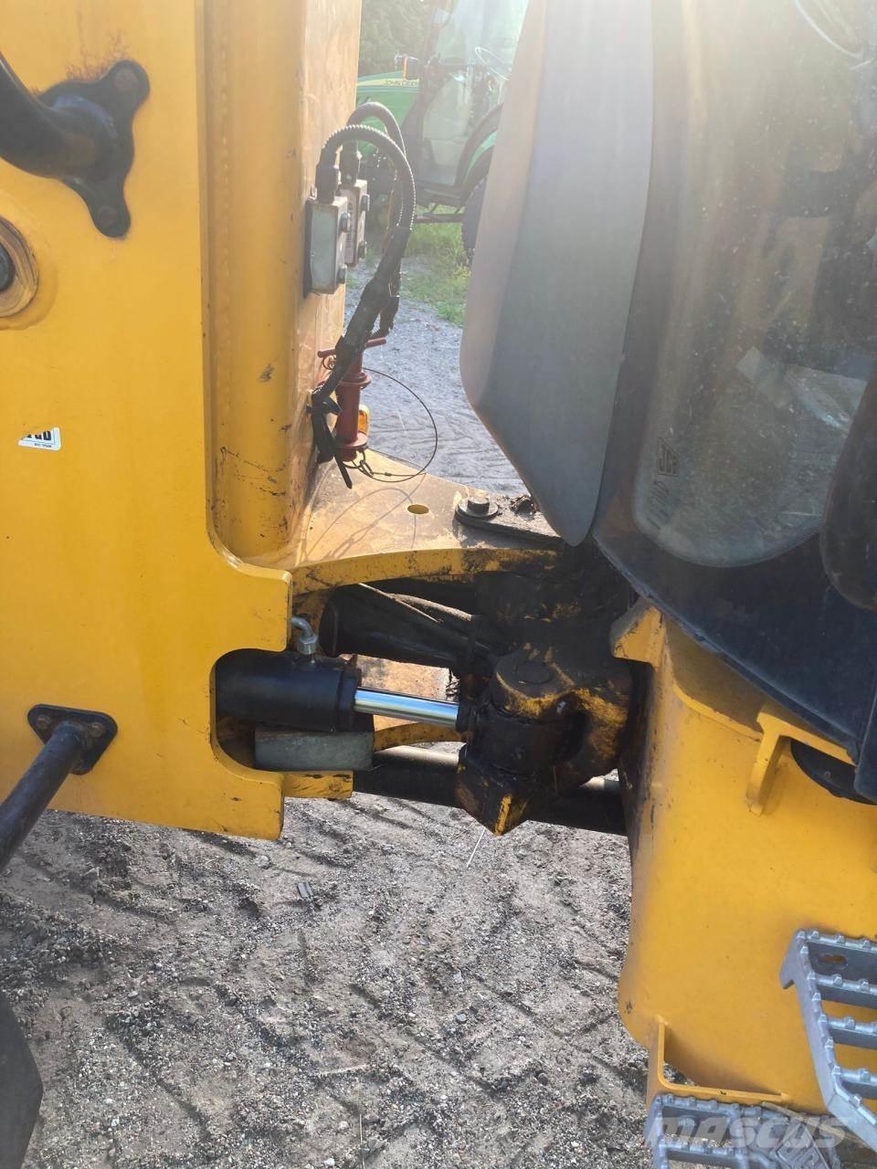 JCB TM 220 Tarimsal teleskopik yükleyiciler