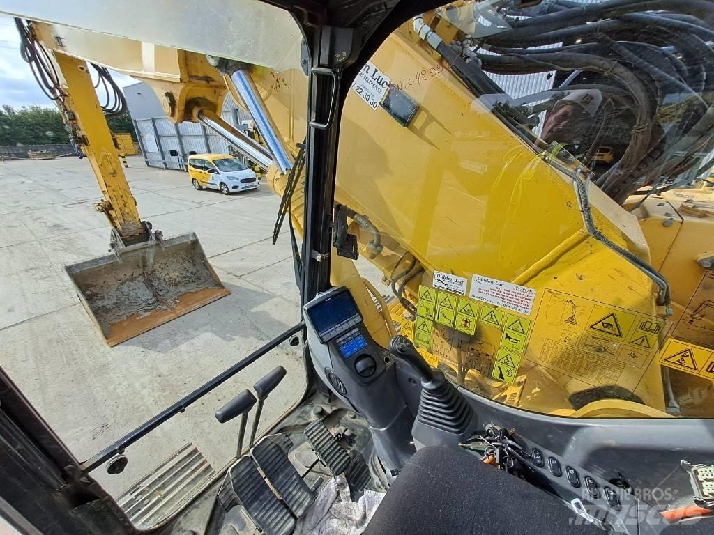 Komatsu PC228USLC-8 Paletli ekskavatörler