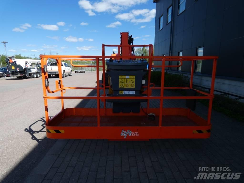 JLG 660 SJ Bomlift Körüklü personel platformları