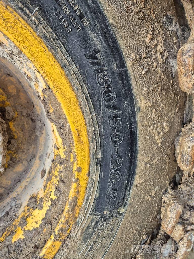 Ponsse Elephant King Tomruk yükleyici traktörler