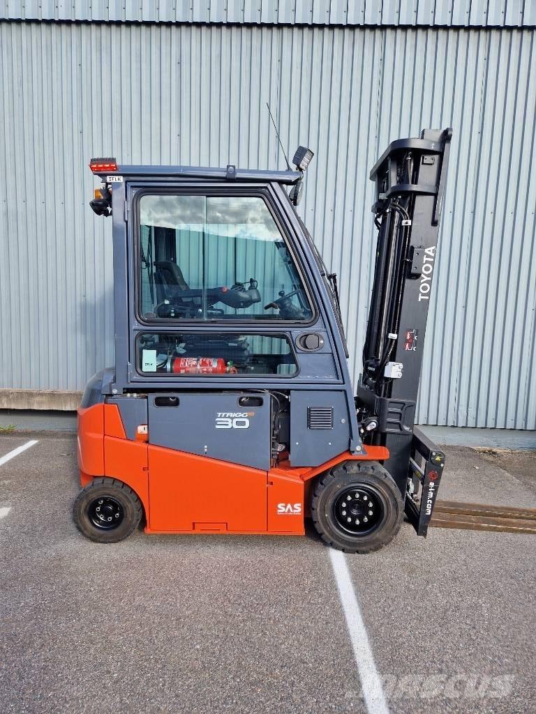 Toyota 8 FBMKT 30 Elektrikli forkliftler
