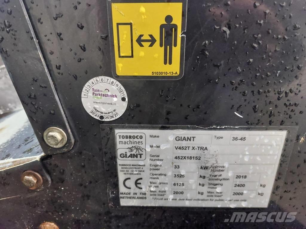 GiANT V 452 T X-tra Mini yükleyiciler