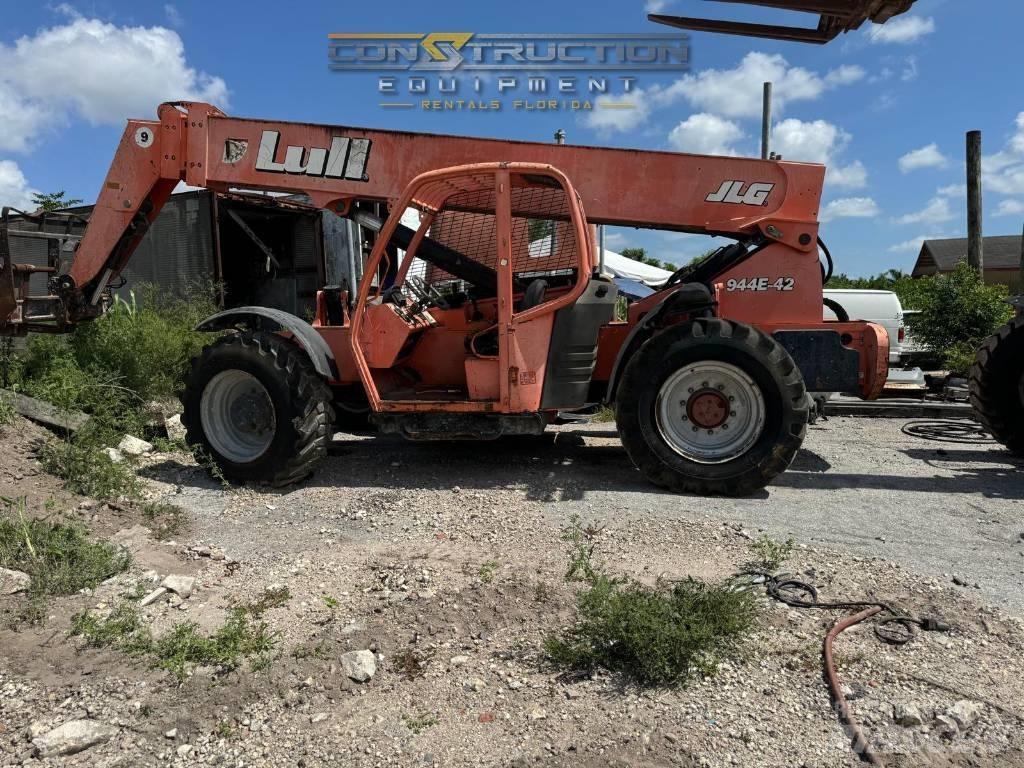 JLG 944 E-42 Diger