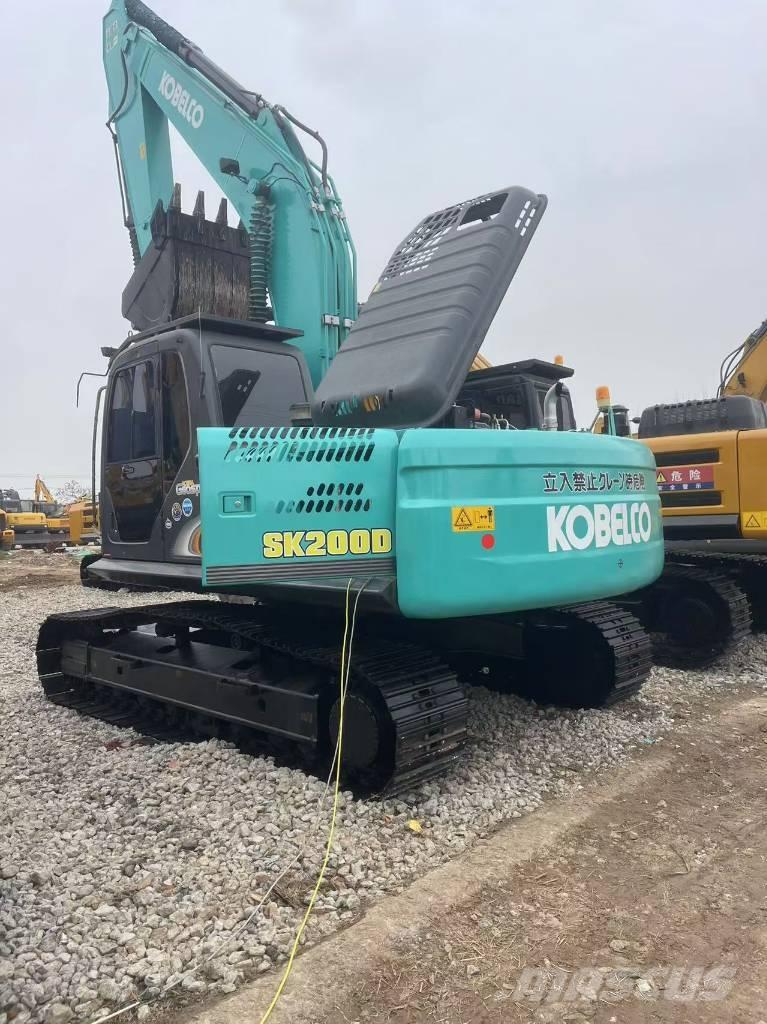 Kobelco SK 200 Paletli ekskavatörler