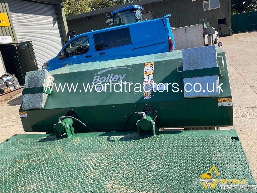 Bailey LOW LOADER Diger römorklar