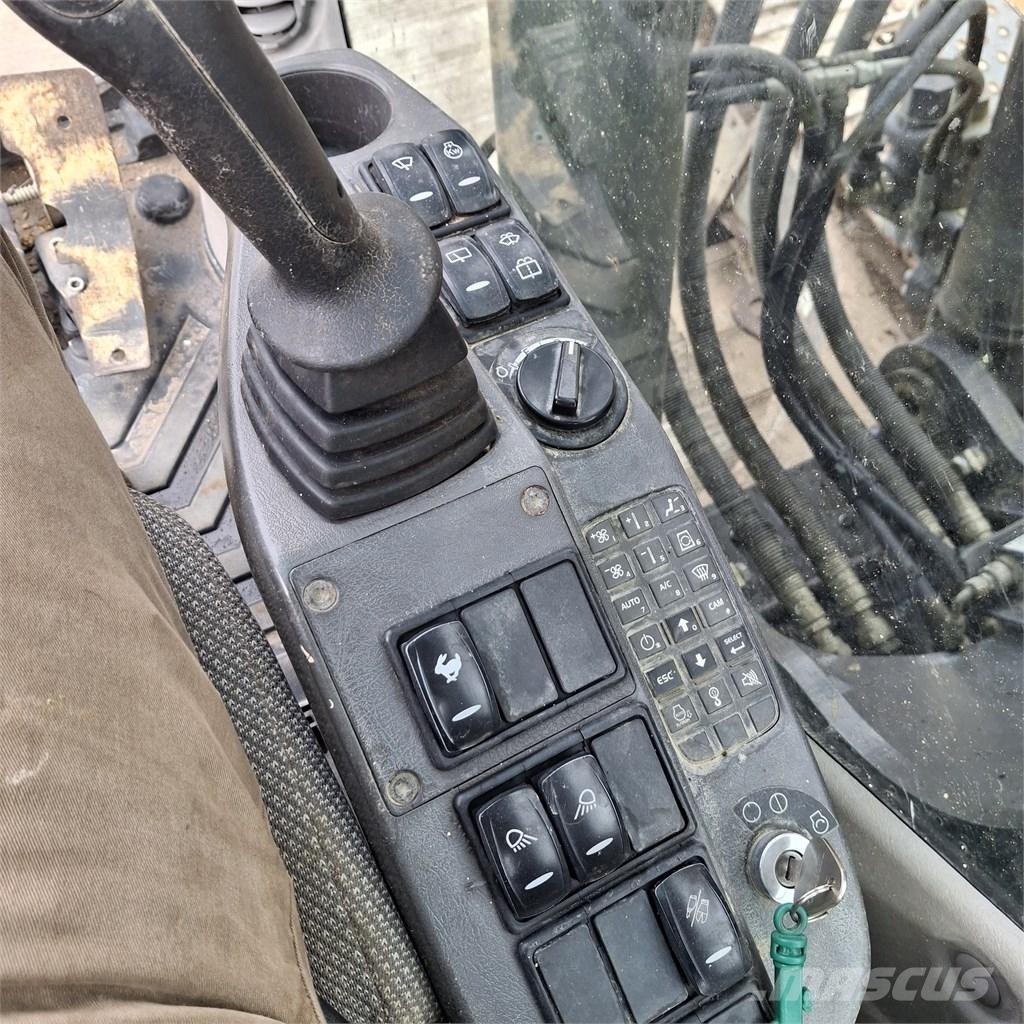 Volvo EC 210 C L Paletli ekskavatörler
