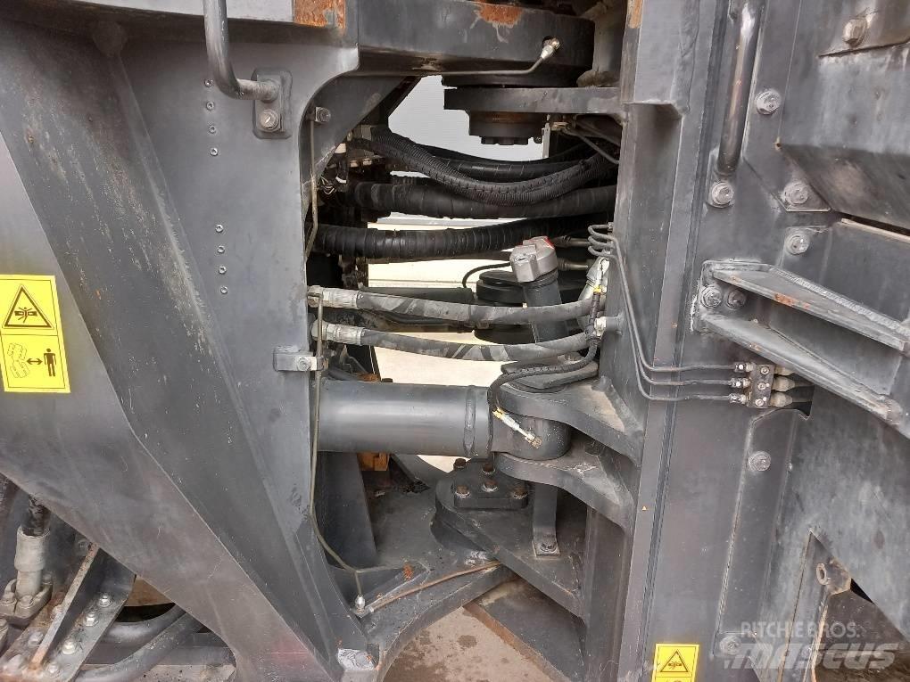 Komatsu WA500-7 Tekerlekli yükleyiciler