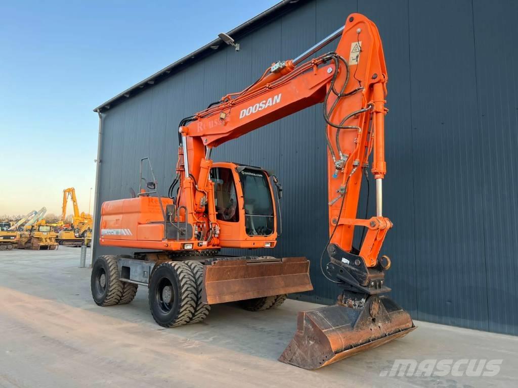 Doosan DX170W Lastik tekerli ekskavatörler