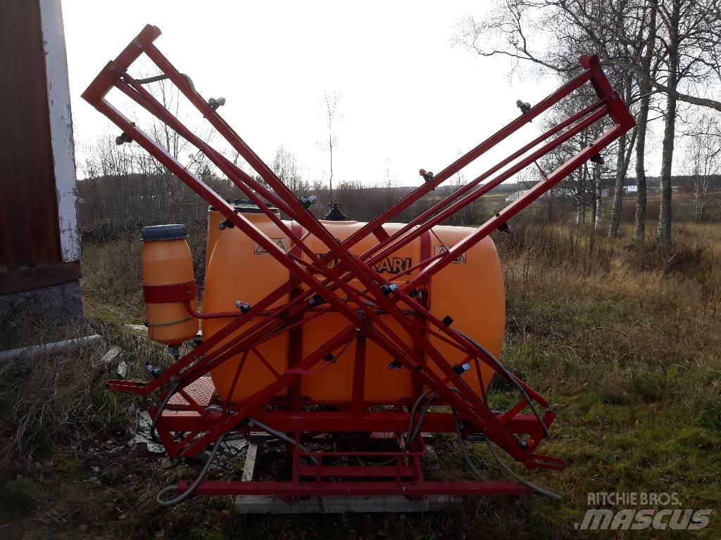 Junkkari 8/700 Monte edilebilir pülverizatörler