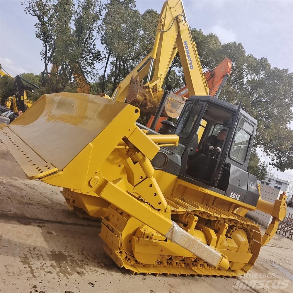 Shantui SD 16 Paletli dozerler