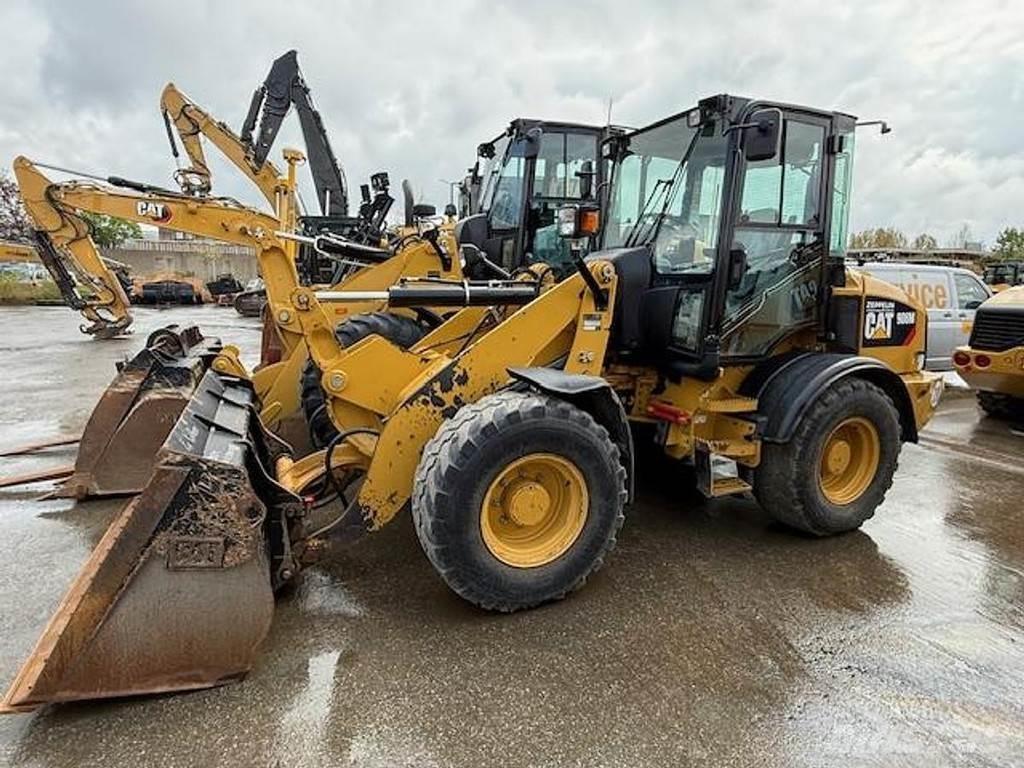 CAT 908M Tekerlekli yükleyiciler