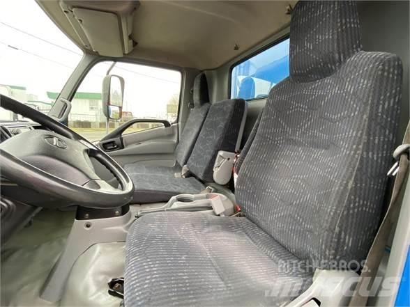 Hino 195 İçecek kamyonları
