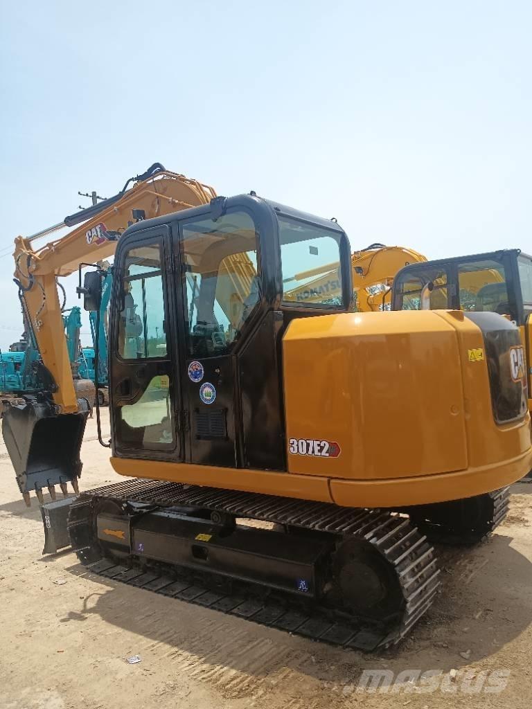 CAT 307e Paletli ekskavatörler